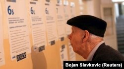 Glasanje u Severnoj Mitrovici, arhivska fotografija