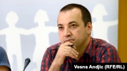 Vučić će se lako rešiti Ane Brnabić ako mu ne bude potrebna: Dragan Popović