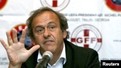 Шефот на УЕФА Мишел Платини