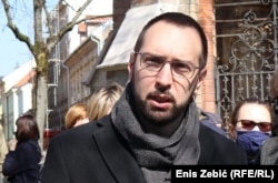 Očekujem da se odgovorni što prije pronađu, odnosno kazne te da se napadi tretiraju kao zločini iz mržnje, priopćio je gradonačelnik Zagreba Tomislav Tomašević