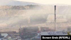 Compania minieră care a fost anterior proprietate de stat este deținută în totalitate de compania chineză Zijin din decembrie 2018, operând acum sub numele de Serbia Zijin Copper.