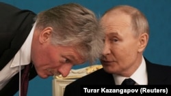 Речник Кремля Дмитро Пєсков 15 вересня сказав, що «НАТО воює з Росією» і що «НАТО де-факто бере участь» у війні, надаючи підтримку Україні