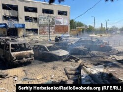 Urmările unui atac rusesc asupra orașului Drujkivka, în regiunea Donețk, pe 2 august.