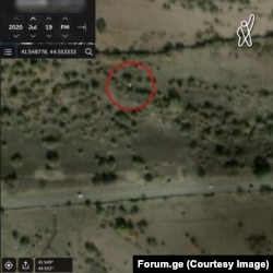 სატელიტის ფოტო, რომელიც ბაჩალიაშვილის ადვოკატმა დავით ფურცხვანიძისგან მიიღო და რომელიც მისი მტკიცებით სოფელ მაწევანს ასახავს 2020 წლის 19 ივლისს. პროკურატურის და სპეციალისტების მტკიცებით, გრაფიკული მასალა ყალბია