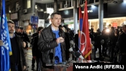 Obradović: Podneti ostavku i raspisati unutarstranačke izbore