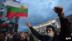 Протестиращи срещу правителството през 2020 г. също са били сред подслушваните