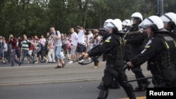 Sukobi poljskih i ruskih navijača uoči utakmice u Varšavi