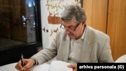 Arhitectul Andrei Pandele, din dragoste pentru București, a devenit istoricul clipei, cu instantanee unice fixate în peste 11.000 de fotografii din timpul comunismului