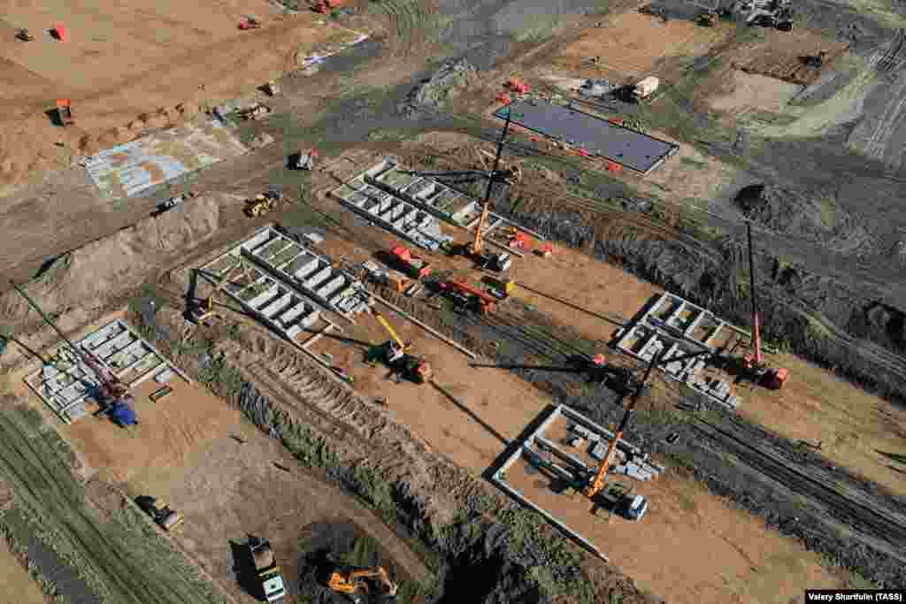 Pogled iz vazduha na gradilište nove klinike za infektivne bolesti za pacijente za koje se sumnja da su zaraženi novim korona virusom. &nbsp;