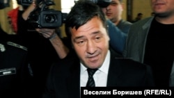 Младен Михалев - Маджо пристига в Съдебната палата в София на 16 март 2010 г., за да свидетелства по неуспешното дело срещу братя Маргини за организиране на три убийства