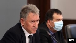 Служебният министър на здравеопазването д-р Стойчо Кацаров