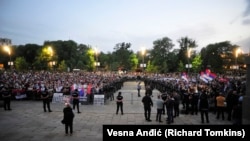 Sa protesta u Beogradu ispred Skupštine Srbije, 11. maj