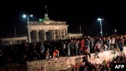 Zid kod Branderburške kapije, 11. novembar 2009.