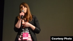 Тамара Атанасовска на Првата конференција за друштвени медиуми „ Engage “.