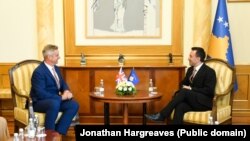 Ambasadori i Mbretërisë së Bashkuar në Prishtinë, Jonathan Hargreaves, takohet me kryetarin e Kuvendit të Kosovës, Dimal Basha, 4 shtator.