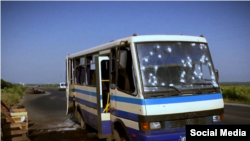 Автобус, в котором были расстреляны бойцы «Правого сектора»