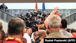 Архивска фотографија од упадот во Собранието на 27 април 2017 година.