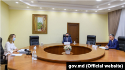 Olga Cebotari și liderul separatist Vadim Krasnoselski, la Tiraspol, 12 noiembrie 2020