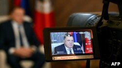 Președintele din Republika Srpska, Milorad Dodik,în timpul unui interviu cu AFP, la Banja Luka, pe 8 ianuarie 2024. (Foto: ELVIS BARUKCIC / AFP)