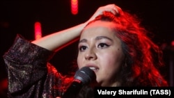Tadžikistanska pevačica Manizha na koncertu u Crocus City Hall u Krasnogorsk, 9. mart 2021.