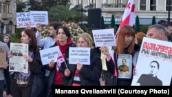 ბათუმში ევროპის მოედანზე მზია ამაღლობელის გათავისუფლების მოთხოვნით მორიგი აქცია დაიწყო