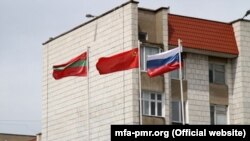 Во время визита Дмитрия Рогозина в Приднестровье, 9 мая 2014 года