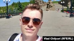  Vlad Chițcari, unul din primii care a fost la vot la consulatul R. Moldova de la Moscova, 11 iulie 2021.