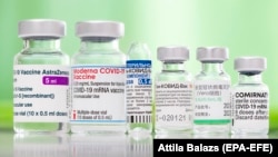 Bočice vakcina različitih proizvođača (ilustrativna fotografija)