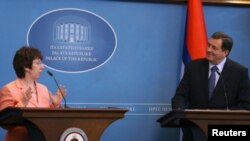 Ashton i DOdik u Banjaluci, 13. 5. 2011.