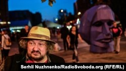 Влад Троицкий