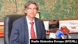 Градоначалникот на Струга Зијадин Села.