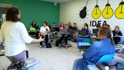 DigiProf: Profesorii învață cum să aducă noile tehnologii în clasă