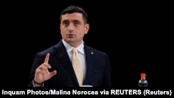 George Simion a román elnökjelölti tévévitán, 2025. május 8-án