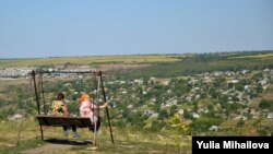 Pe malul Nistrului, la Țîpova