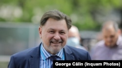 Alexandru Rafila susține că din punct de vedere al sănătății publice nu e mare diferență între indicele 2,8 și 3,1, așa că masurile trebuie să fie preventive și nu reactive