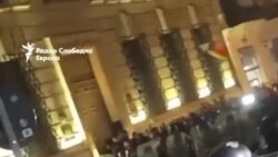 Протести на поддржувачите на забранетиот романски кандидат за претседател, Георгеску