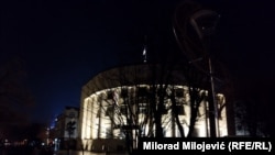 Javna rasvjeta je ugašena u ulici kod Palate predsjednika RS, Banja Luka, BiH, 6. decembar 2024.