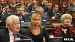 Poslanici u Skupštini Srbije za vreme sednice 30. marta. 2010. godine 
