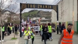 'Mnogo sam srećna što nam je čaršija puna': Studentski protest u Novom Pazaru