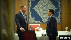 Șeful staff-ului președintelui Zelenski, Andrii Yermak și secretarul de stat american, Marco Rubio, la Jedda, Arabia Saudită. Au fost prezenți și consilierul în probleme de securitate națională, Mike Waltz, și miniștrii UA de Externe și Apărare, Andrii Sîbiha și Rustem Umerov. 