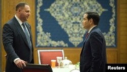 Американскиот државен секретар Марко Рубио разговара со шефот на украинскиот претседателски кабинет Андриј Јермак за време на состанокот во Џеда, Саудиска Арабија, 11 март 2025 година