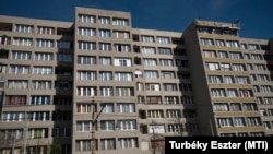 A budafoki Leányka utcai lakótelep panelépülete 2021. április 10-én (képünk illusztráció)