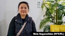 Li Yuan, o reprezentantă a unei companii chineze de fertilitate asistată din Georgia.