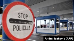 Ministarstvo za evronitegracije Srbije saopštilo je 17. maja da bezvizni režim sa Evropskom unijom (EU) nije ugrožen. Na fotografiji: Granični prelaz Srbije i Hrvatske, članice Evropske unije, mart 2020. godine. 