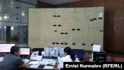 В диспетчерской.