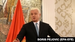 Marković: To su zaposleni koji rade odgovorne poslove i imaju pravo da rješavaju stambena pitanja