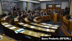 DF, koji insistira na usvajanju spornog zakona, dio je parlamentarne većine u Skupštini Crne Gore (na fotografiji sesija Parlamenta bez opozicije 20. januara 2021. godine)