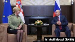 Kolinda Grabar Kitarović i Vladimir Putin u Sočiju, oktobar 2017.