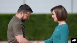 Претседателите на Украина и Молдавија Володимир Зеленски и Маја Санду