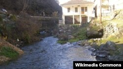 Реката Црна во близина на Цер, општина Другово.